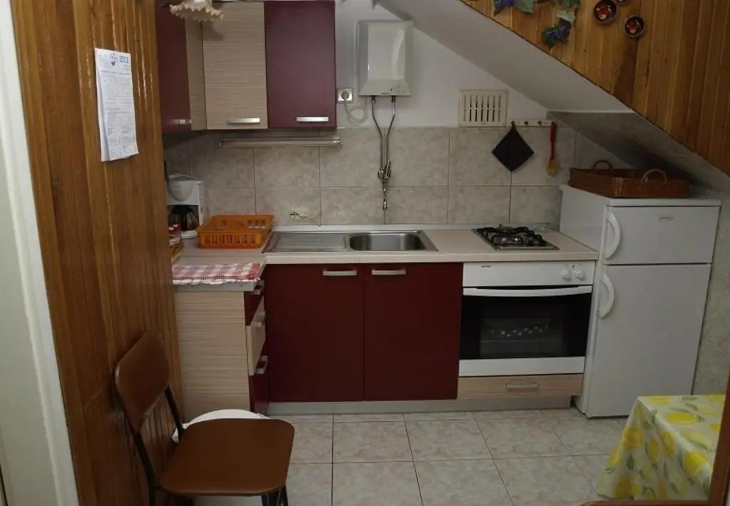 Apartments Ivy - 300 m from beach