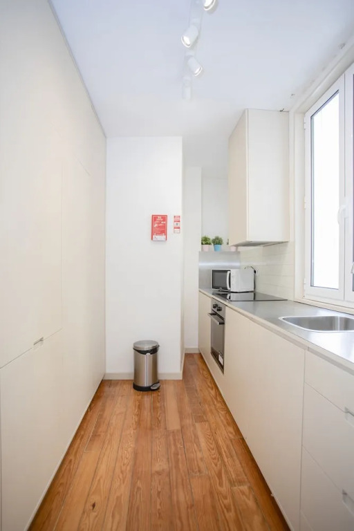 Liiiving in Porto Light Spacious Apartment