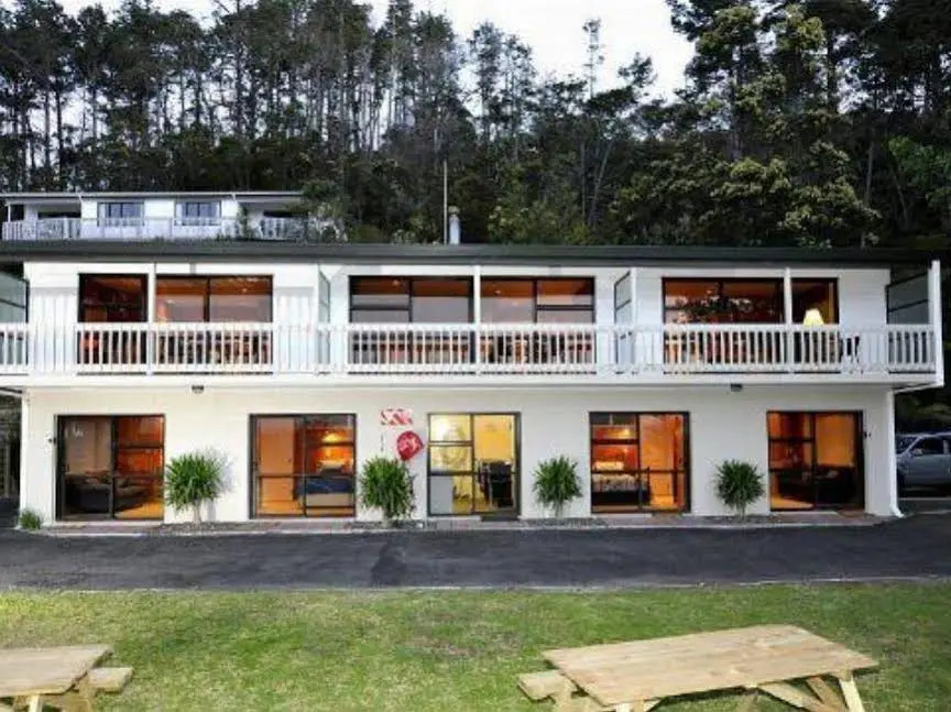 Ocean Pacific Apartments