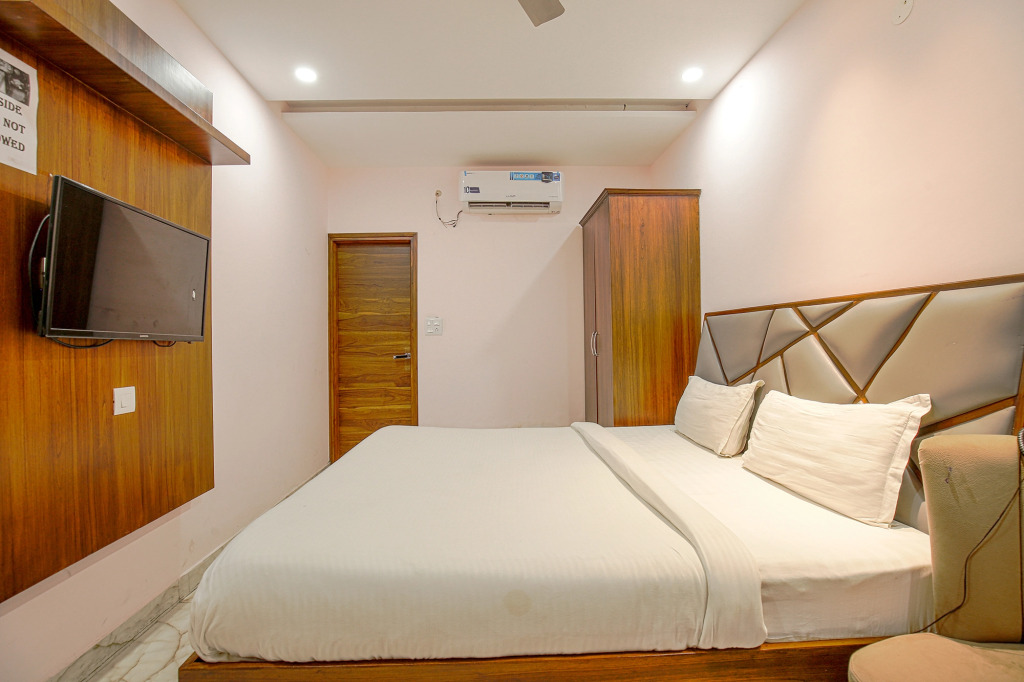 Fabhotel Stevia