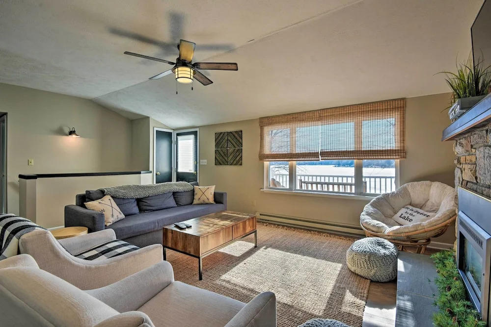 Waterfront Pocono Lake Home w/ Private Dock