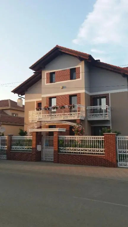 Enjoy Apartment