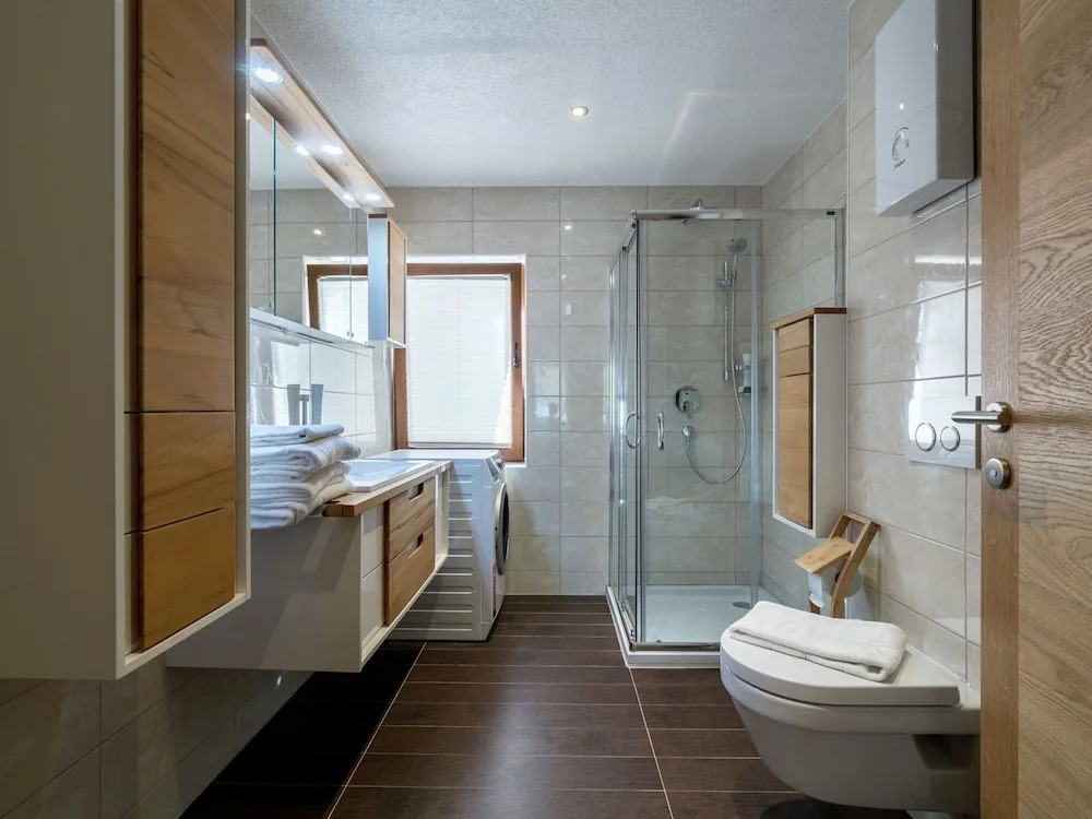 Cozy Chalet in Zell Am See With Balcony