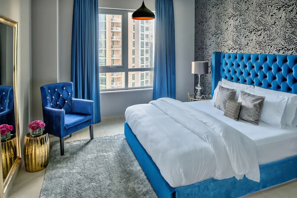 Luxury Staycation - The Residences Tower
