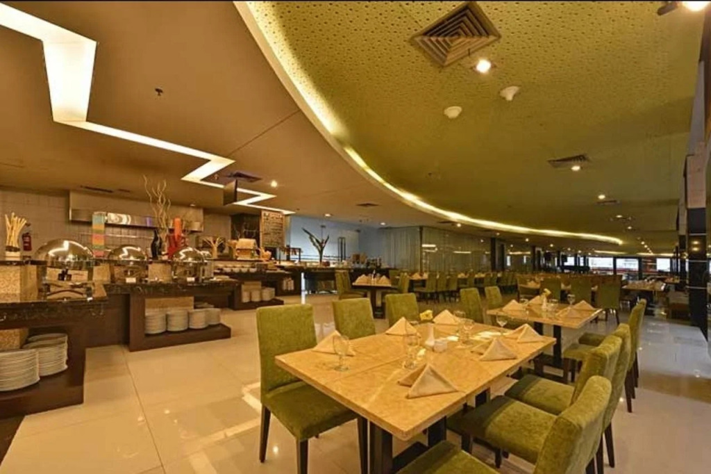 Golden Flower by KAGUM Hotels