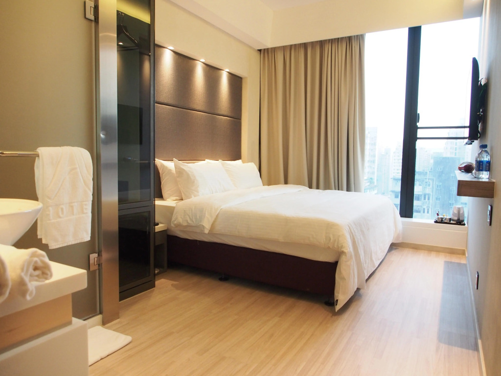 Epoch Hotel