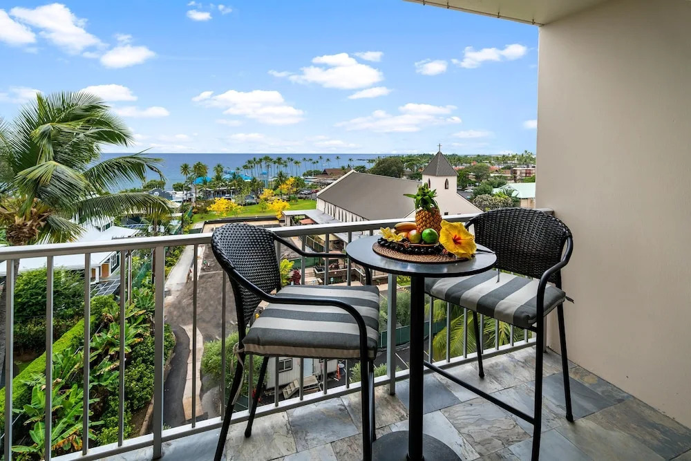 Kailua Village#701