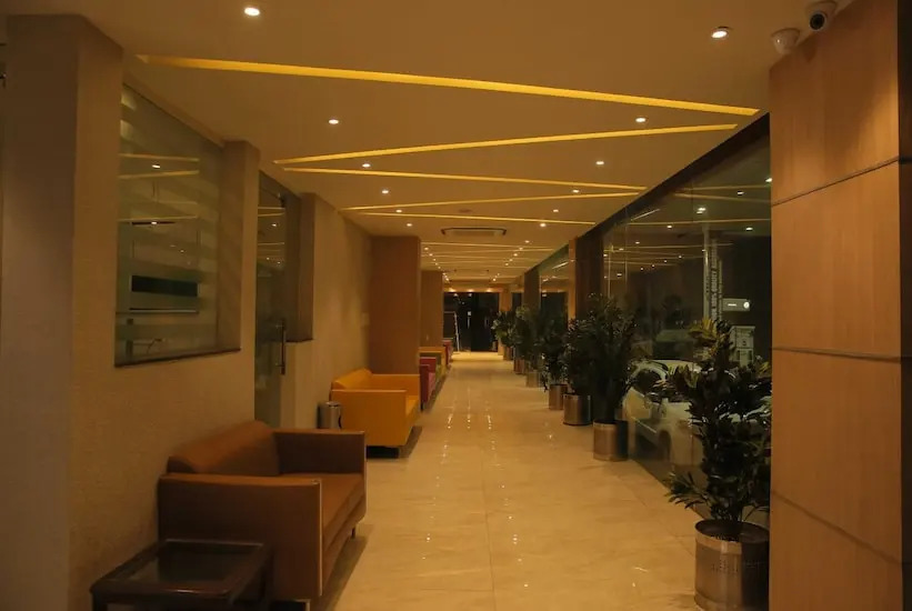 Hotel Horizon Plaza