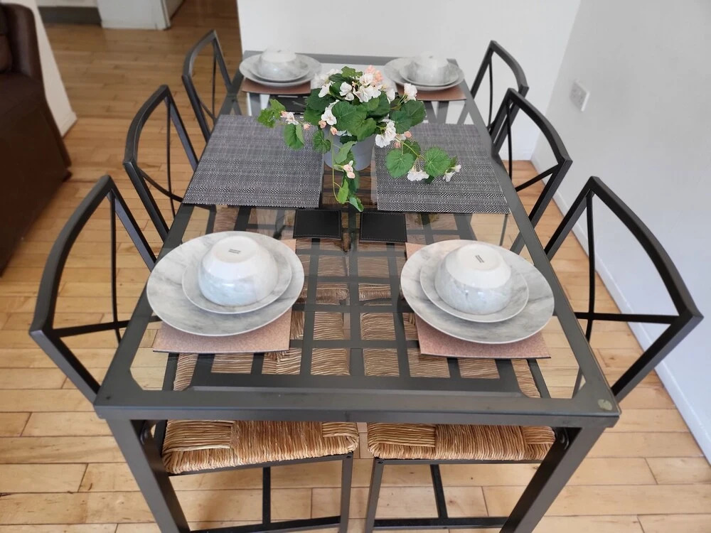 Luxury River View 2-bed Apt, Wifi, Garden, River