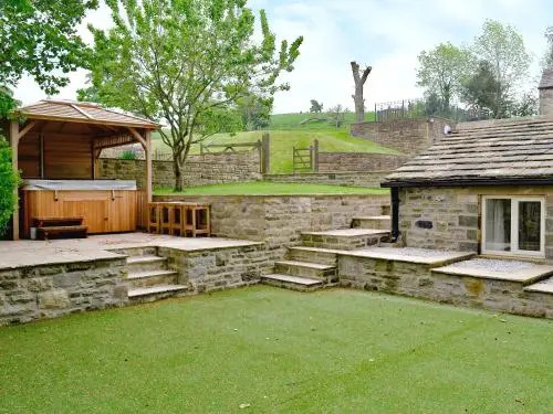 Stirton Burrow