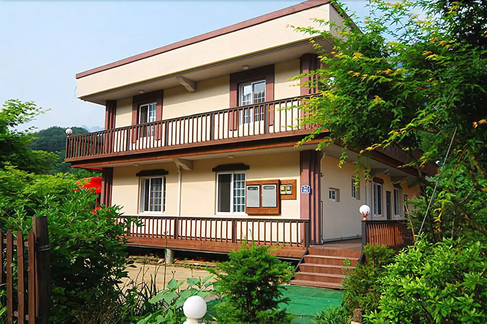 Pocheon Sanjeong Lake Travel Sketch Pension