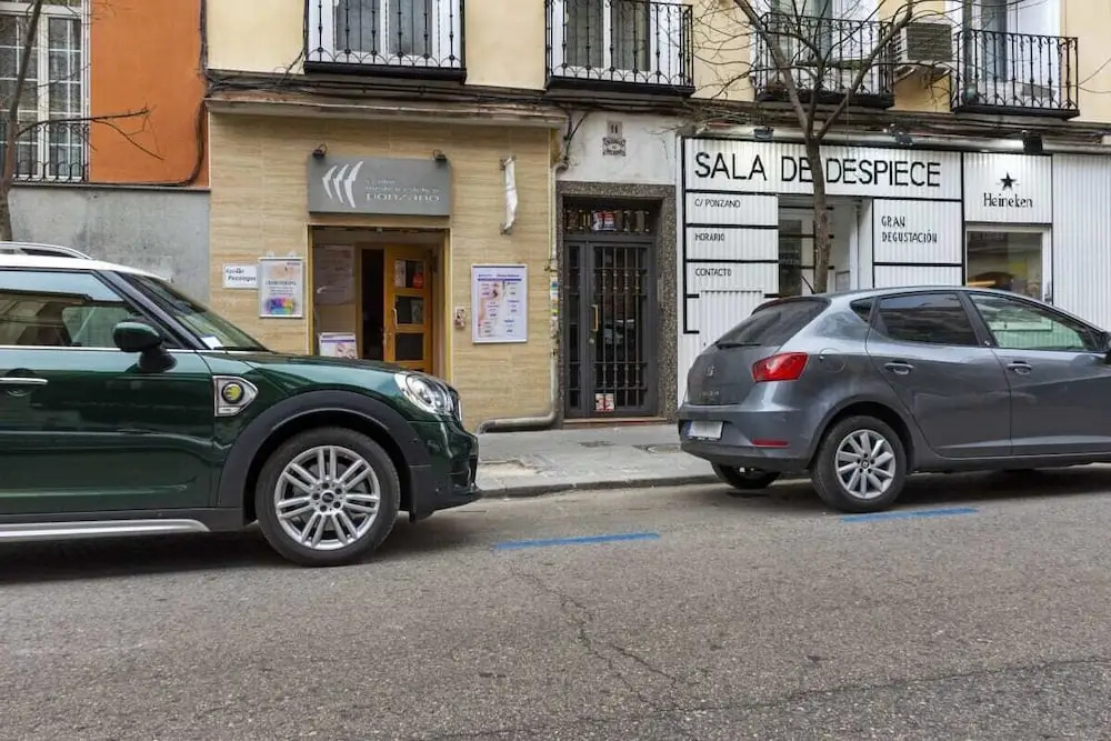 Space-saving Designer Apartment With One Bedroom in Chamberí, Madrid