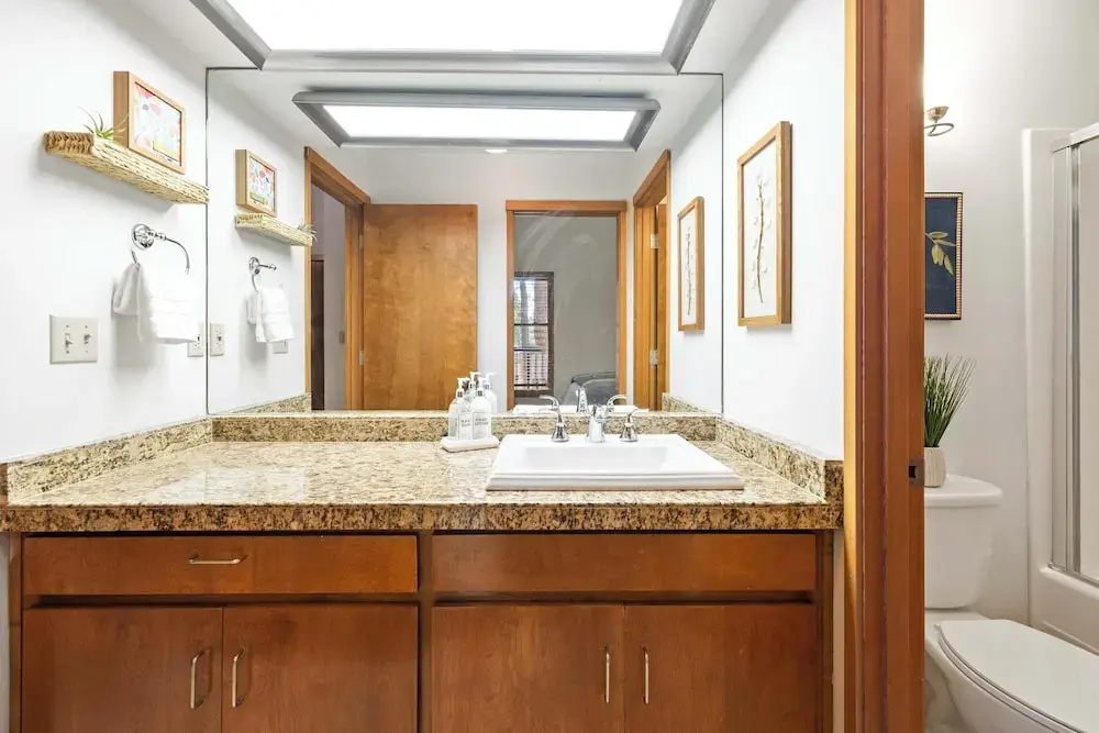 Scenic 1 Bedroom W/loft at Mount Bachelor Resort!
