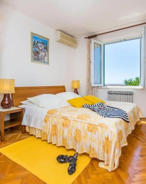 Rooms on Konalu