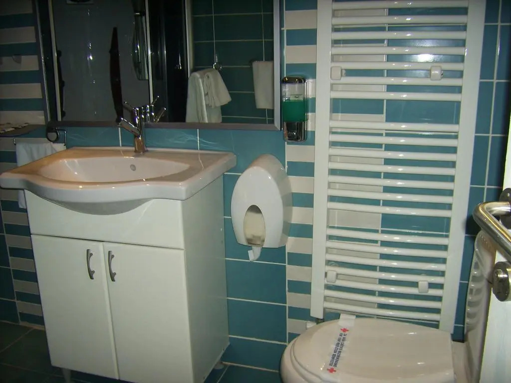 Hotel "Srbija Tis"