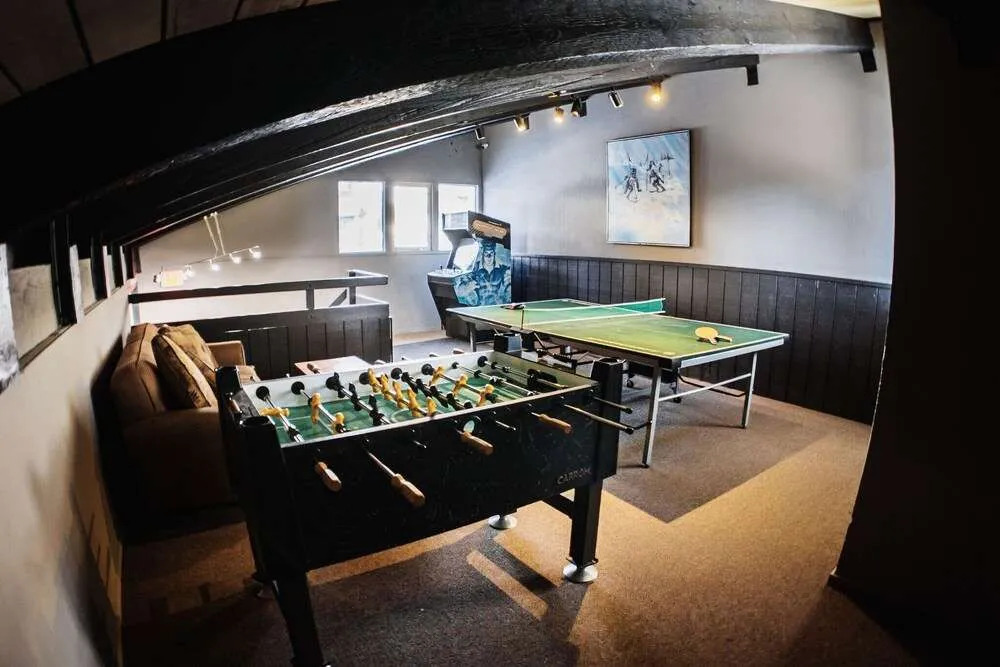 Chamonix Retreat - Nearby Outdoor Activities!