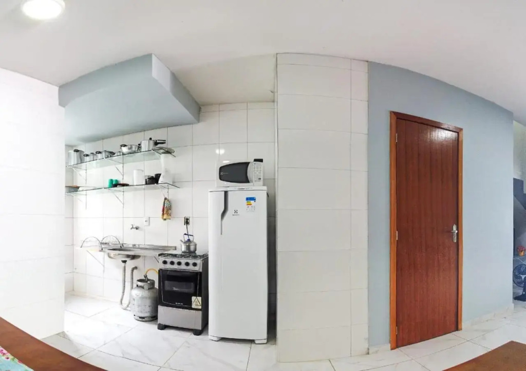 Casa com Piscina Privativa, 3 Quartos e 3 Banheiros Itapema