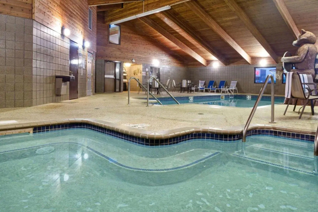 AmericInn by Wyndham Tomahawk
