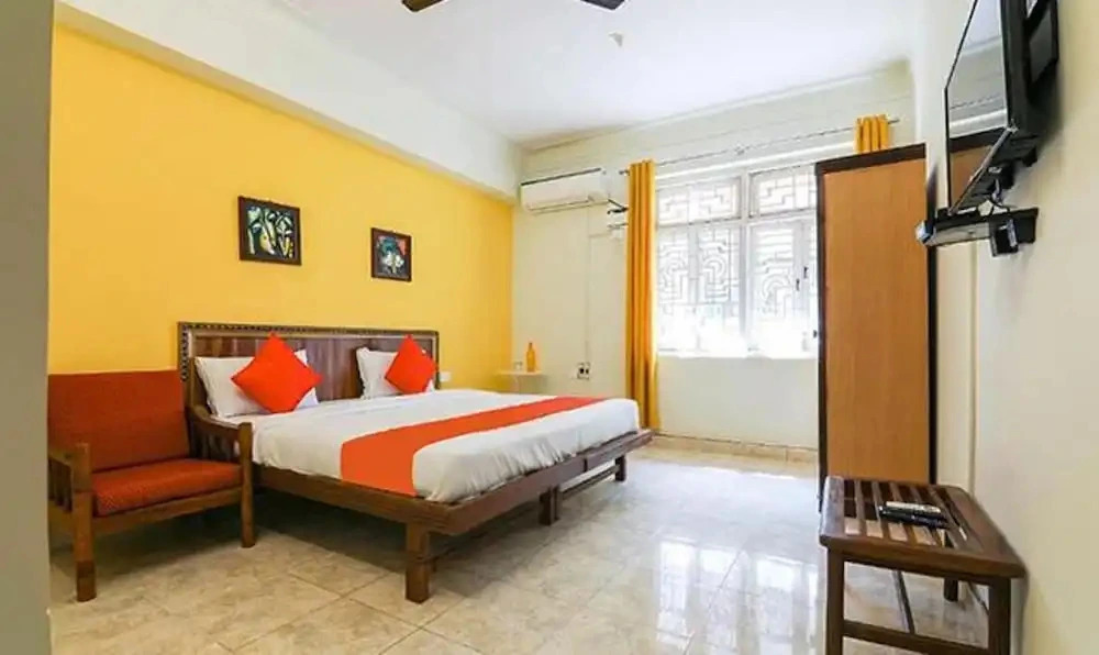 Roshan Villa by OYO Rooms