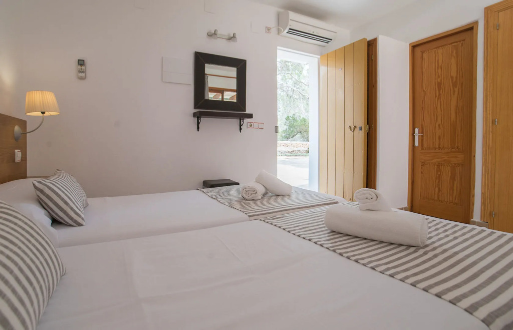 Bungalows Es Pins - Emar Hotels