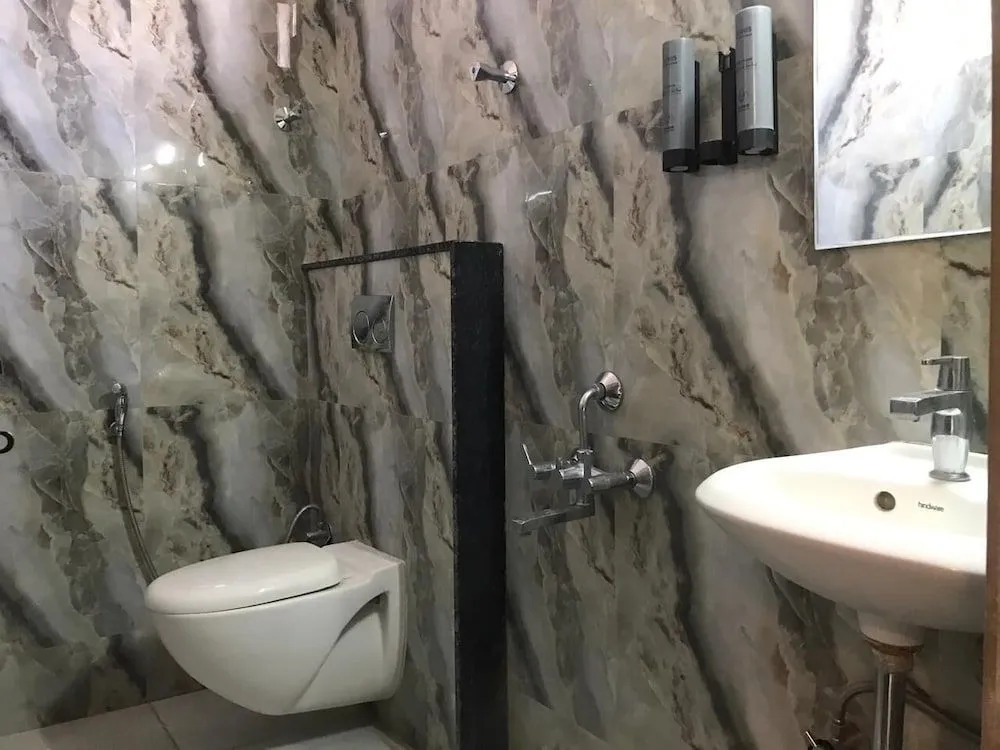 Gateway Suites