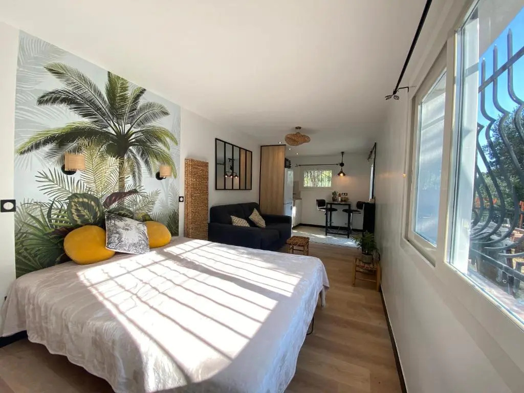 BREATHE - Unique Guest House : City center and nature