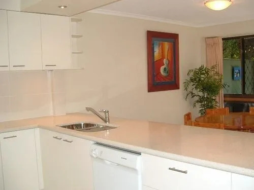 La Mer Holiday Apartments
