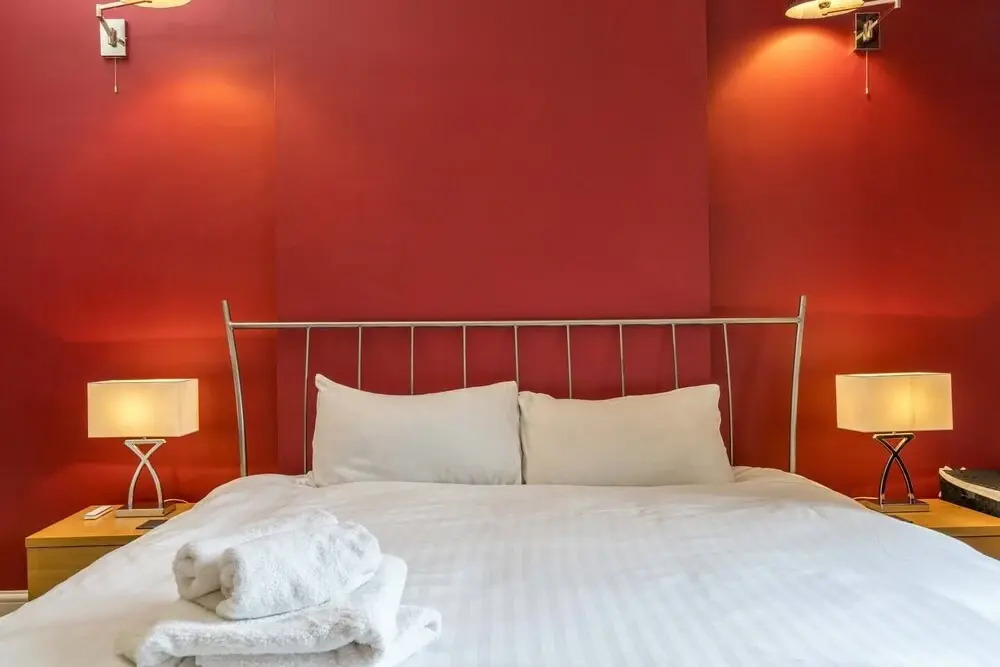 Elegant 2 BR Apartment in Paddington
