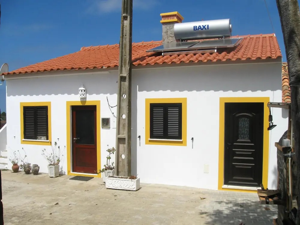 House with 4 Bedrooms in Aljezur, with Furnished Terrace And Wifi - 4 Km From the Beach