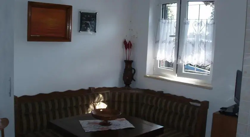Apartment Mira