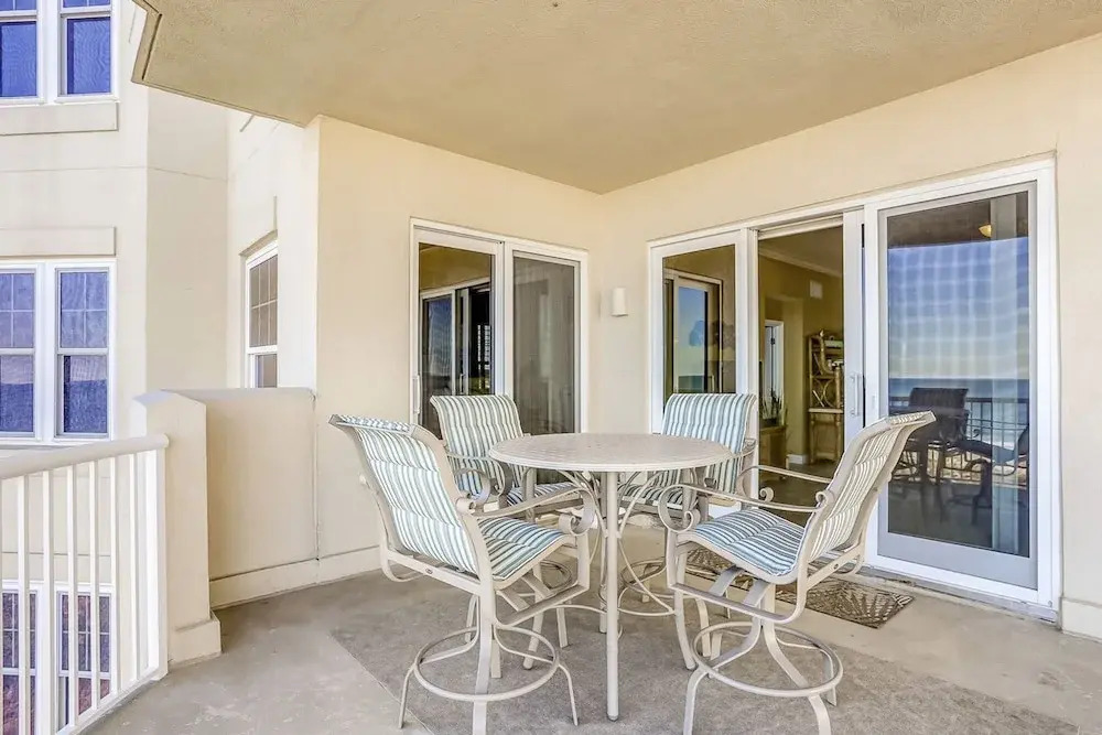 Oceanfront 5th-floor Condo With Balcony, Gorgeous Views & Pool Access