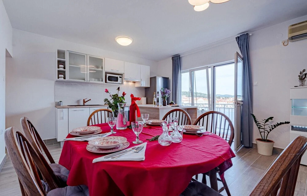 Nice Apartment in Vela Luka With Wifi and 2 Bedrooms