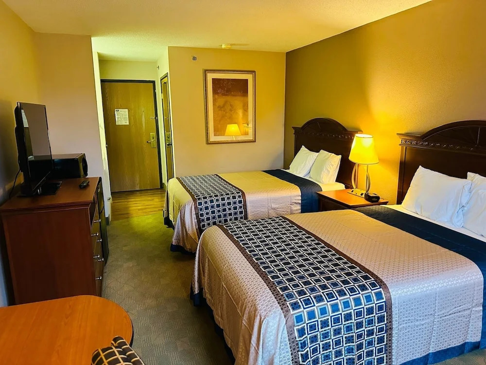 Royal Inn Suites