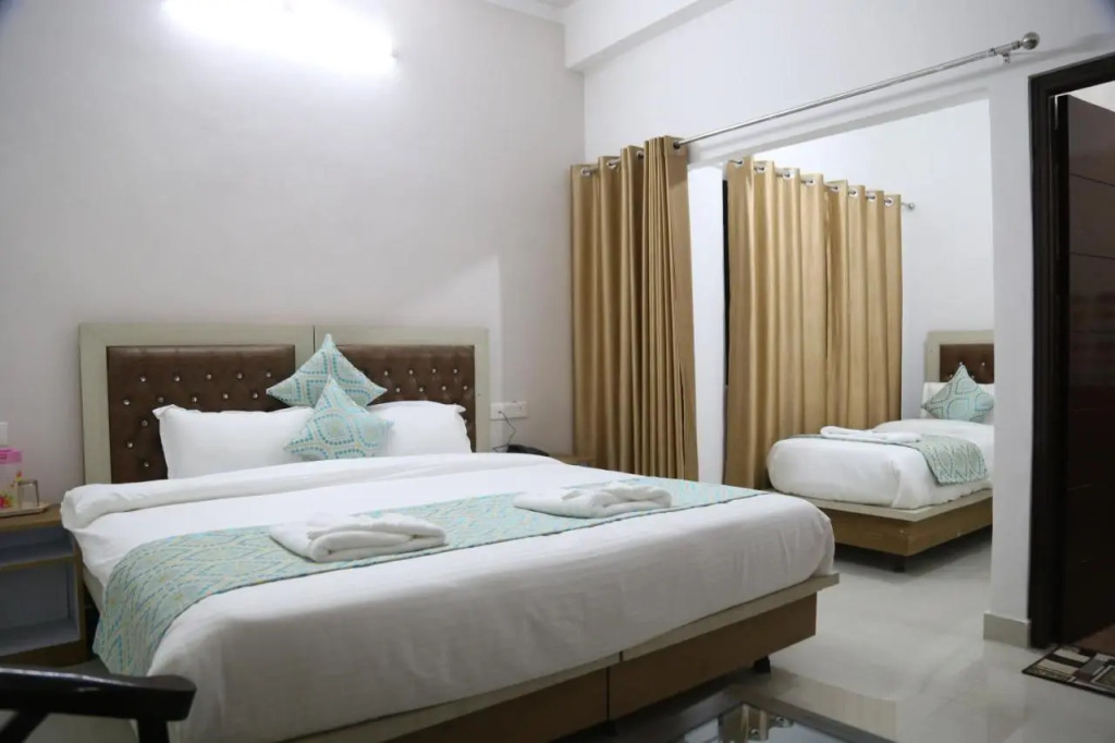 Hotel Yog Tapovan