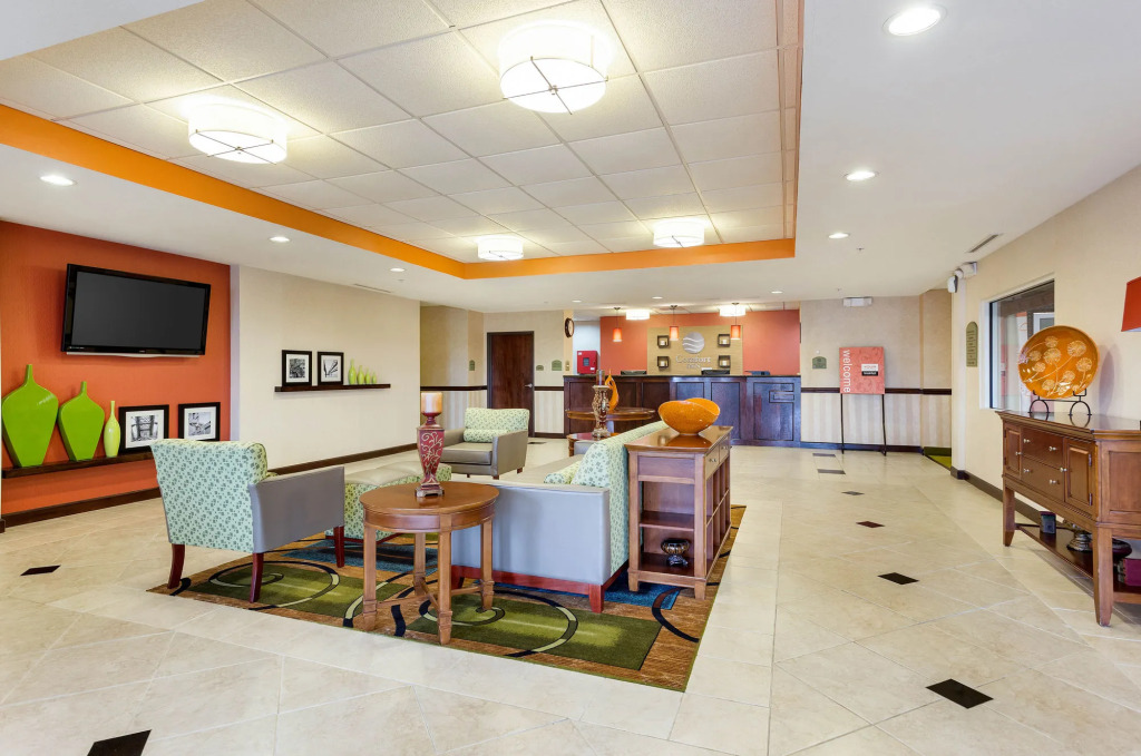 Springplace Inn & Suites