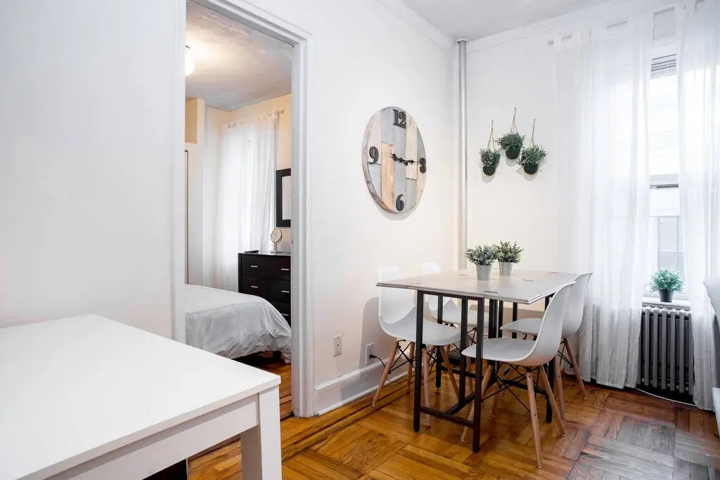 61-2c Prime UES 2BR Newly Furnished Best Value