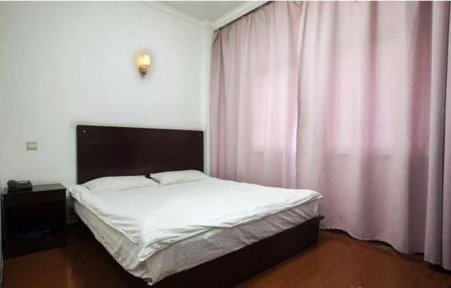 Meijia Holiday Inn
