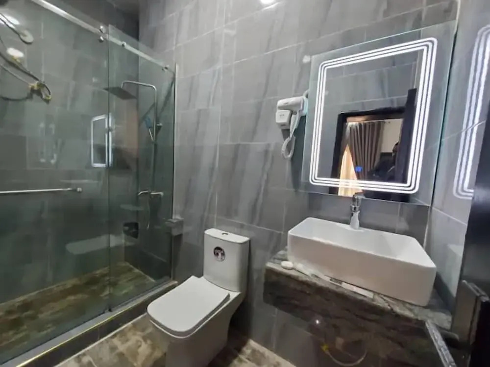 DeGrosvenor Hotel and Suites Lagos