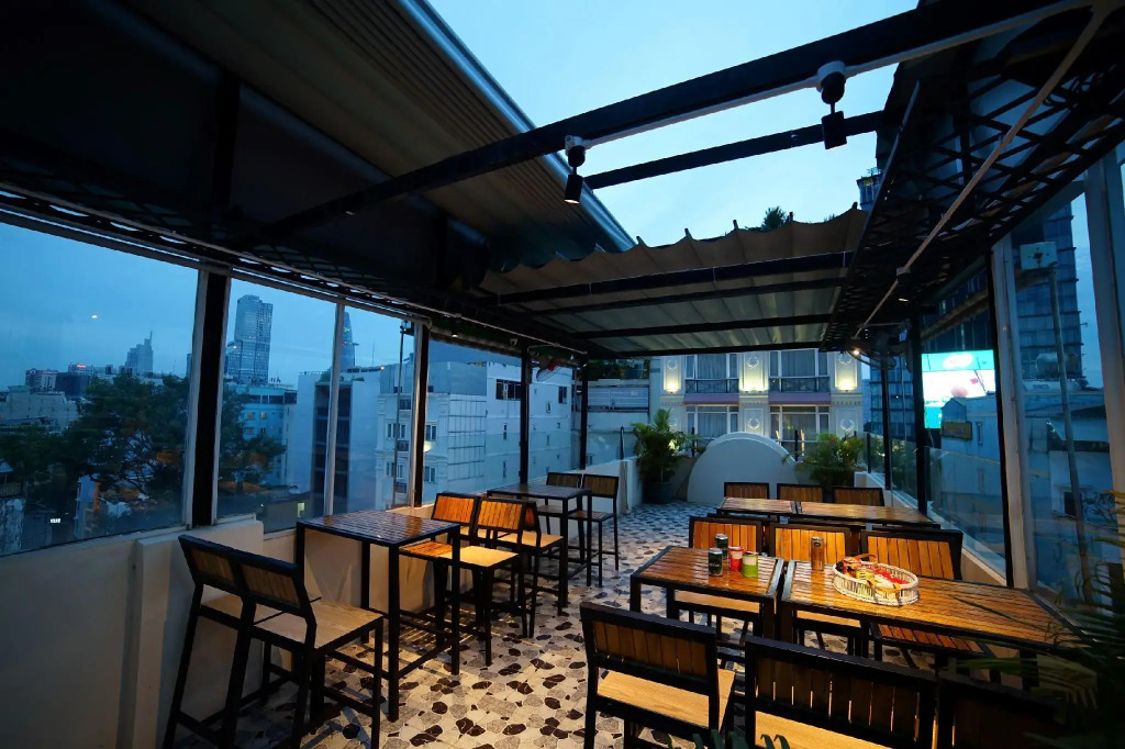Tulips Hotel Saigon