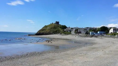 Bron Eifion Hotel