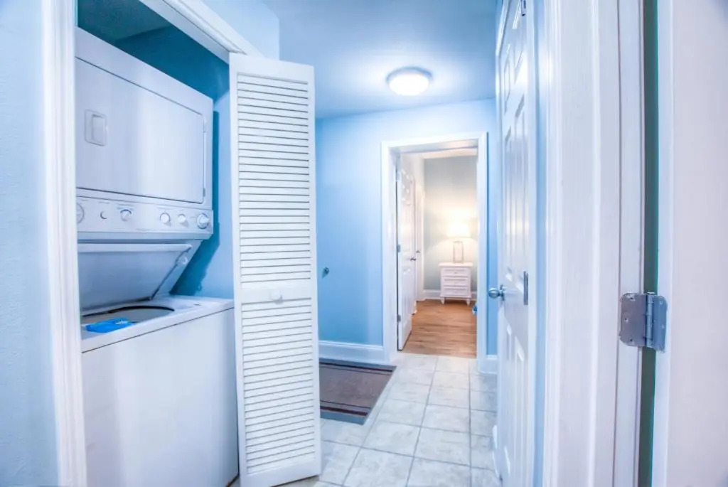 3 BD Laketown Wharf 1038- Best Amenities