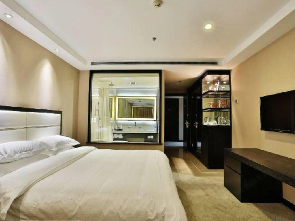 HR-East Hotel