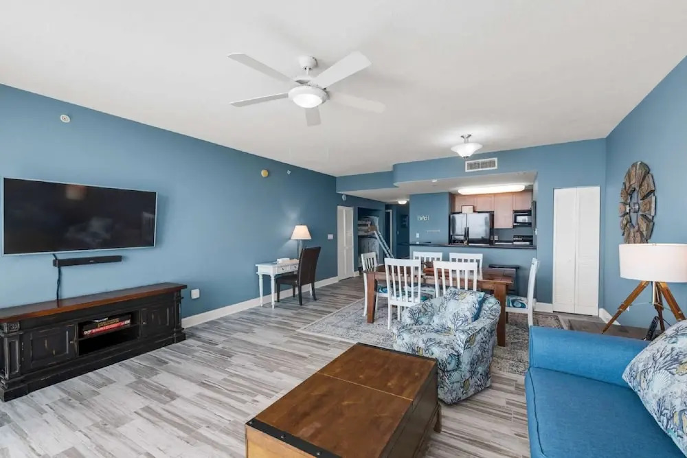 Aqua 2 Bedroom Apartment