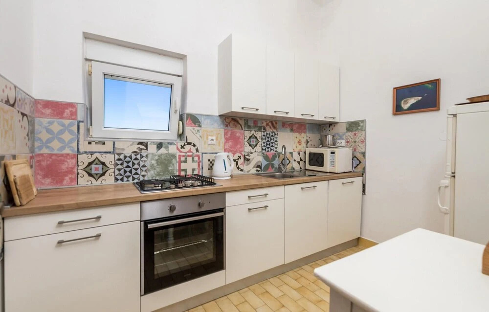 Awesome Apartment in Pag With Wifi and 2 Bedrooms