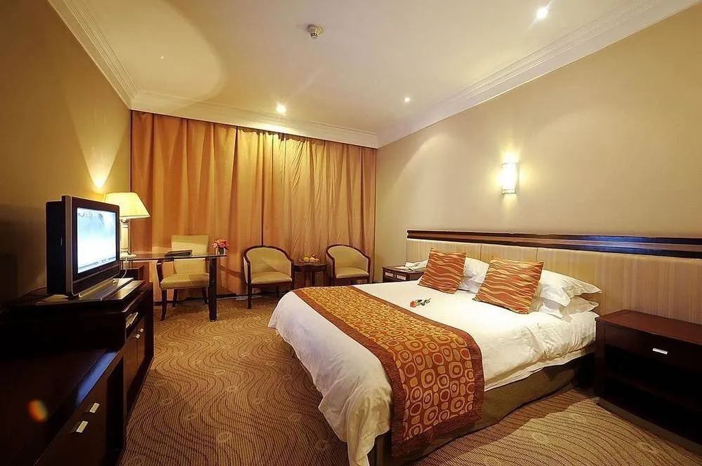 Chunlan Business Hotel