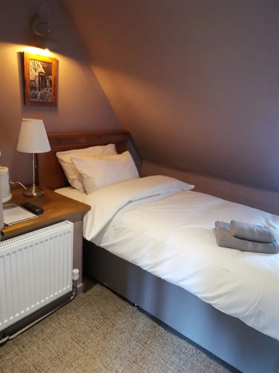 The Hollybush Inn and B&B