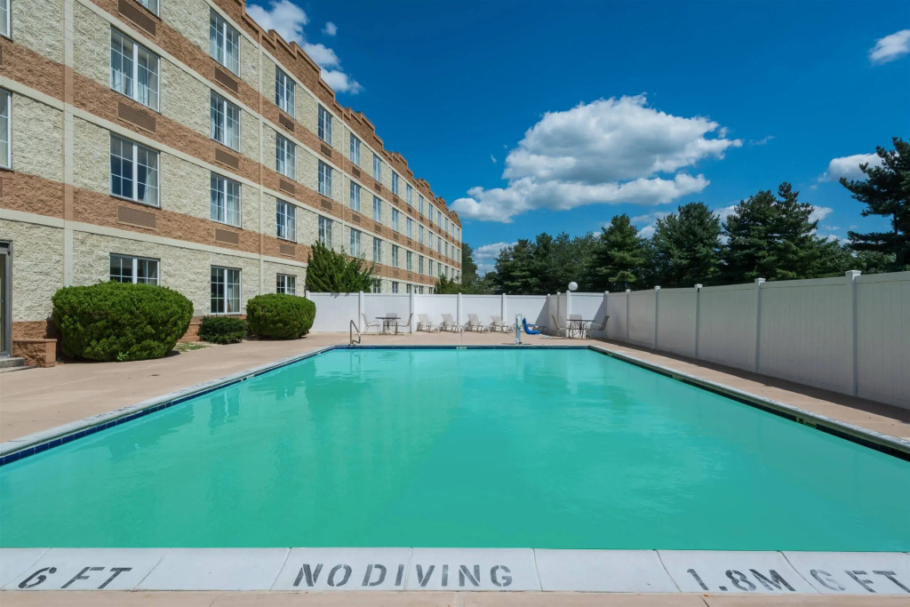 Comfort Inn & Suites Pottstown Eastern Gateway