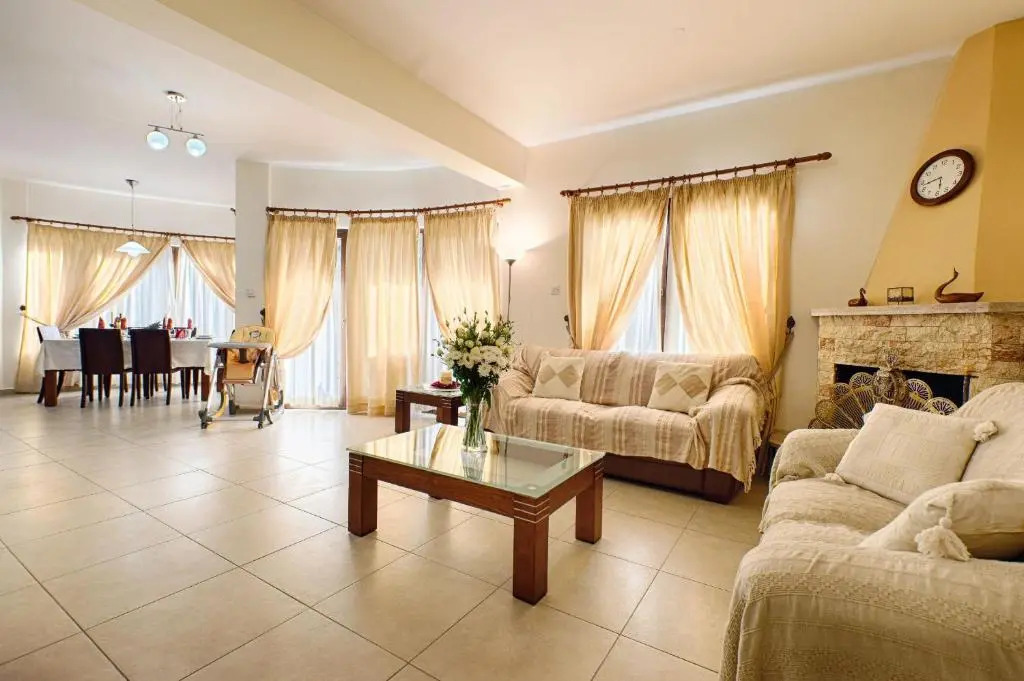 Villa Tsikkos Dio