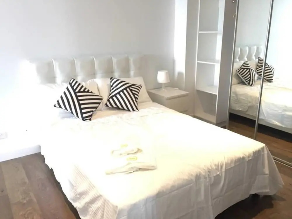 Doncaster Apartment
