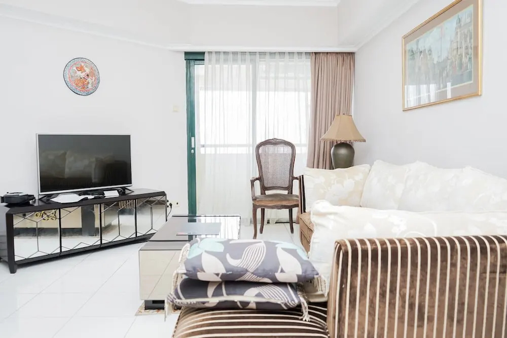 Spacious And Premium 3Br Apartment With City View Sudirman Tower Condominium